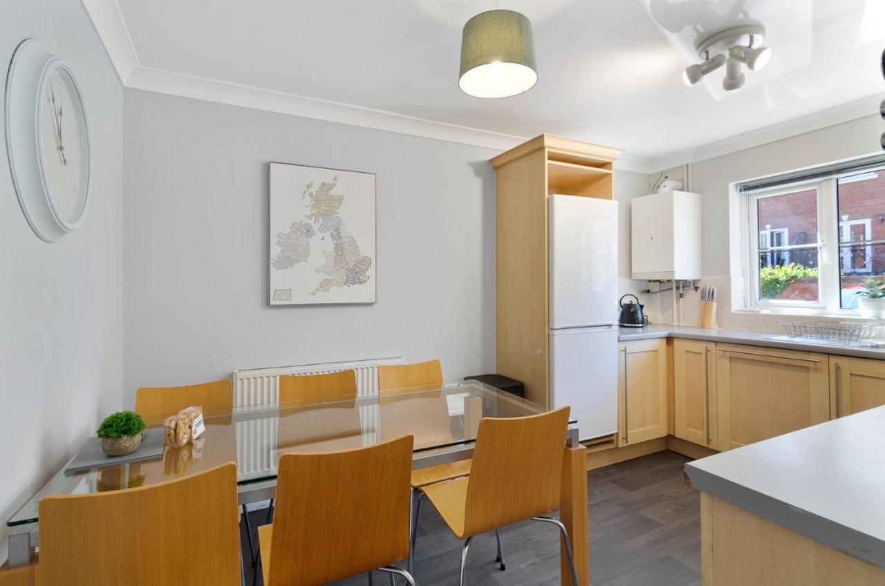הוילה נורוויץ'' 4Br Townhouse Wbalcony Free Parking Fast Wi-Fi מראה חיצוני תמונה